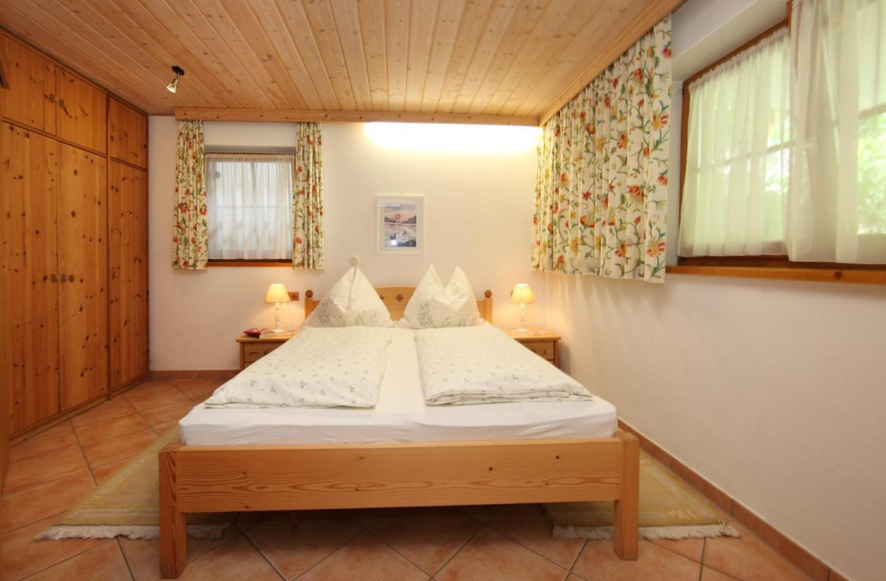 Gartenwohnung Robinigg Maishofen Bagian luar foto