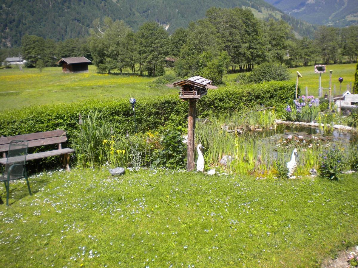 Gartenwohnung Robinigg Maishofen Bagian luar foto