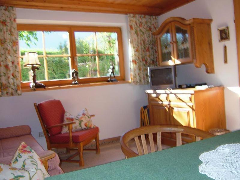 Gartenwohnung Robinigg Maishofen Bagian luar foto